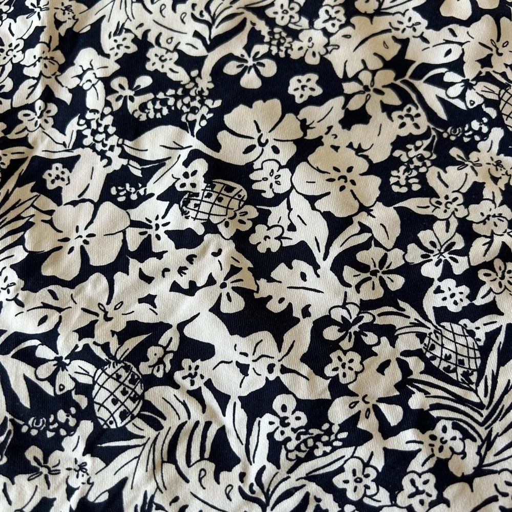 Tommy Bahama sleeveless mini, navy/white floral, worn once, side pockets, XS - Picture 2 of 3